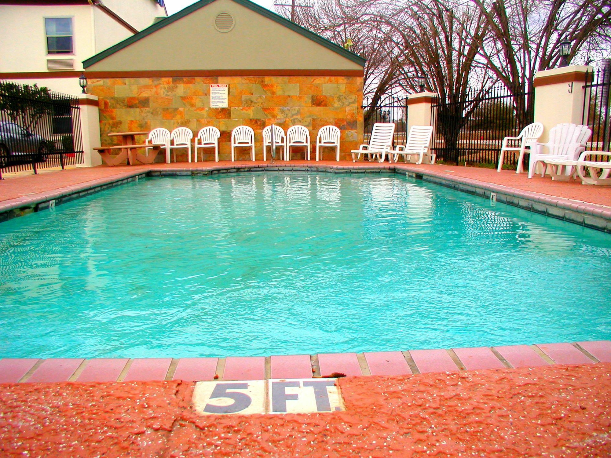 Days Inn By Wyndham Denham Springs-Baton Rouge East Εξωτερικό φωτογραφία